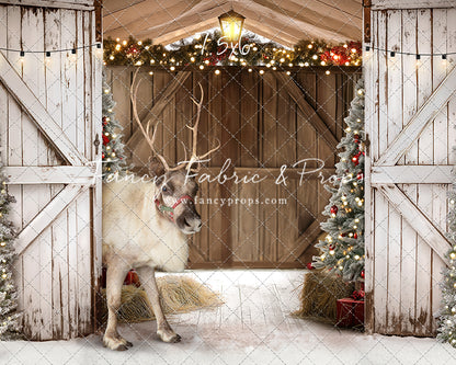 St Nick's Stable - WITH Reindeer - With Sweep Option