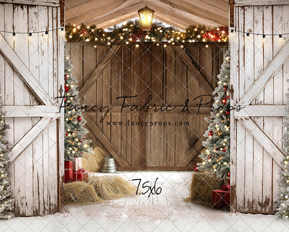 St Nick's Stable - No Reindeer - With Sweep Option