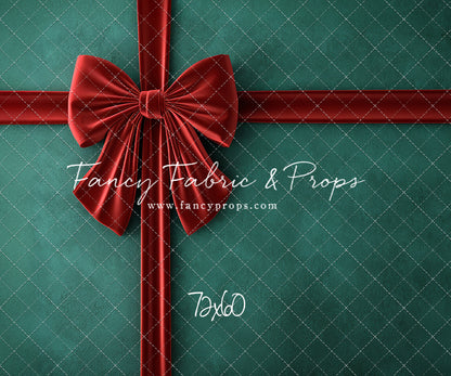 Holly & Velvet - With Sweep Option