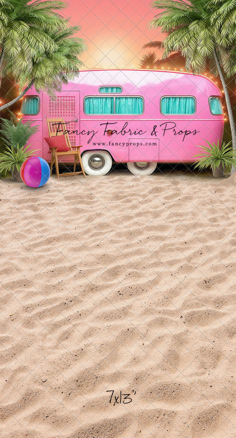 Barbie's Glamper Getaway - Sand Floor - With Sweep Option