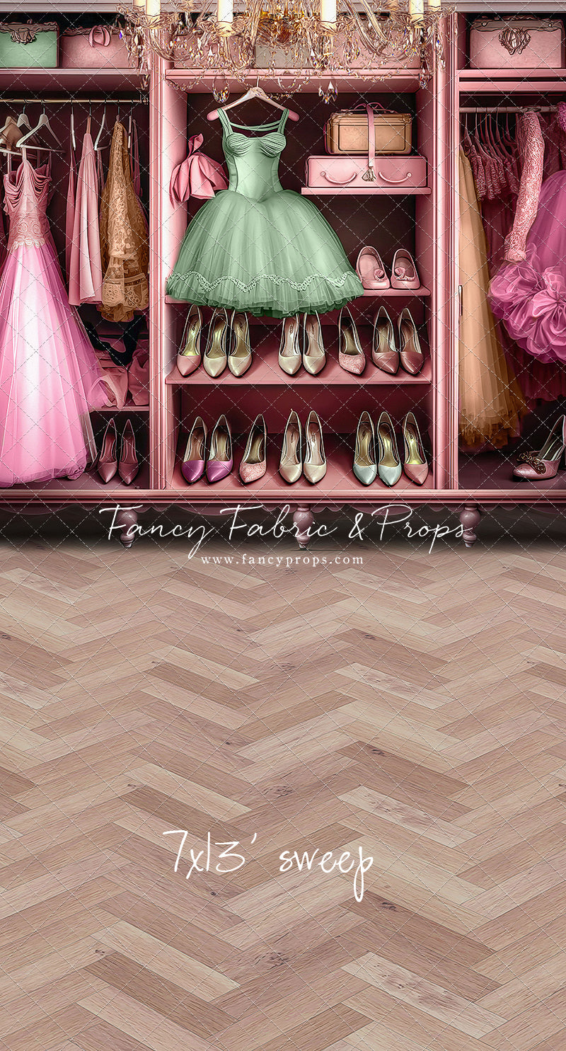 Barbie's Fabulous Wardrobe - Green Dress Option - With Sweep Option