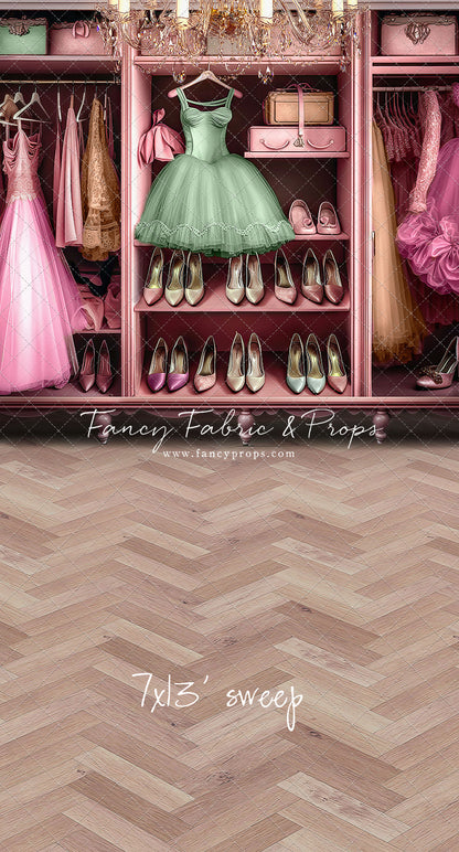 Barbie's Fabulous Wardrobe - Green Dress Option - With Sweep Option