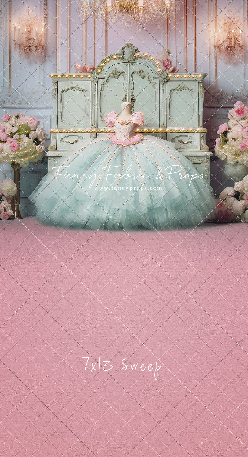 Miss Charlotte - Pink Carpet - With Sweep Option