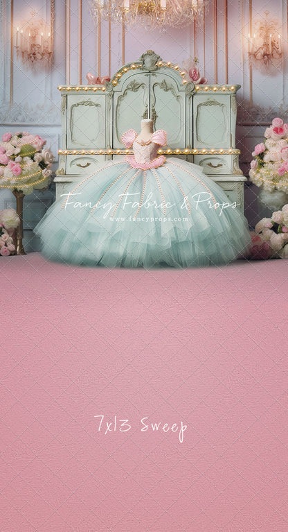 Miss Charlotte - Pink Carpet - With Sweep Option