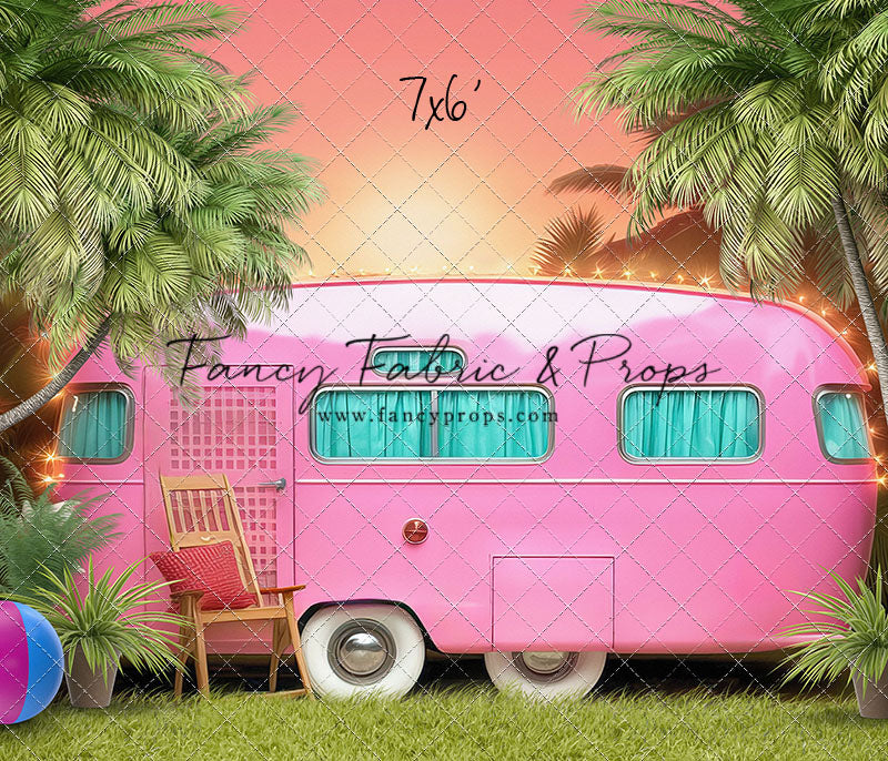 Barbie's Glamper Getaway - Grass Floor - With Sweep Option