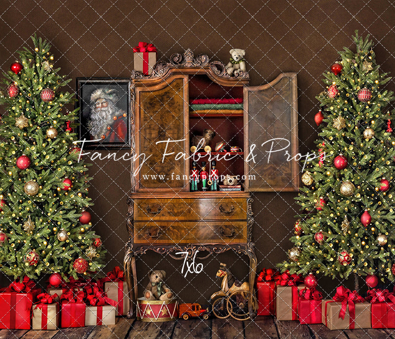 Cabinet of Yuletide Wonder