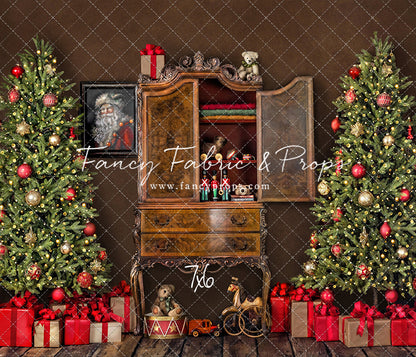 Cabinet of Yuletide Wonder