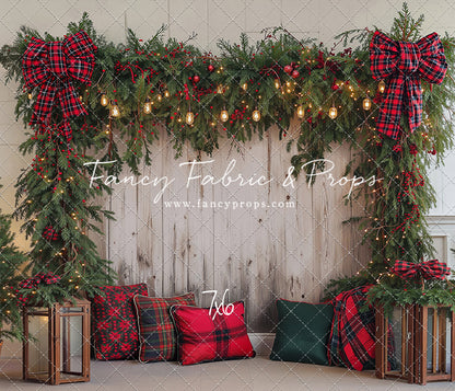 Classic Christmas Garland Wall - With Sweep Option