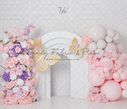 Elegant Blooming Arch