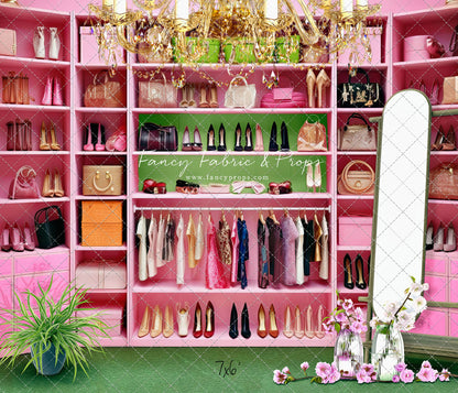 Nikki's Closet - Green Carpet - With Sweep Option