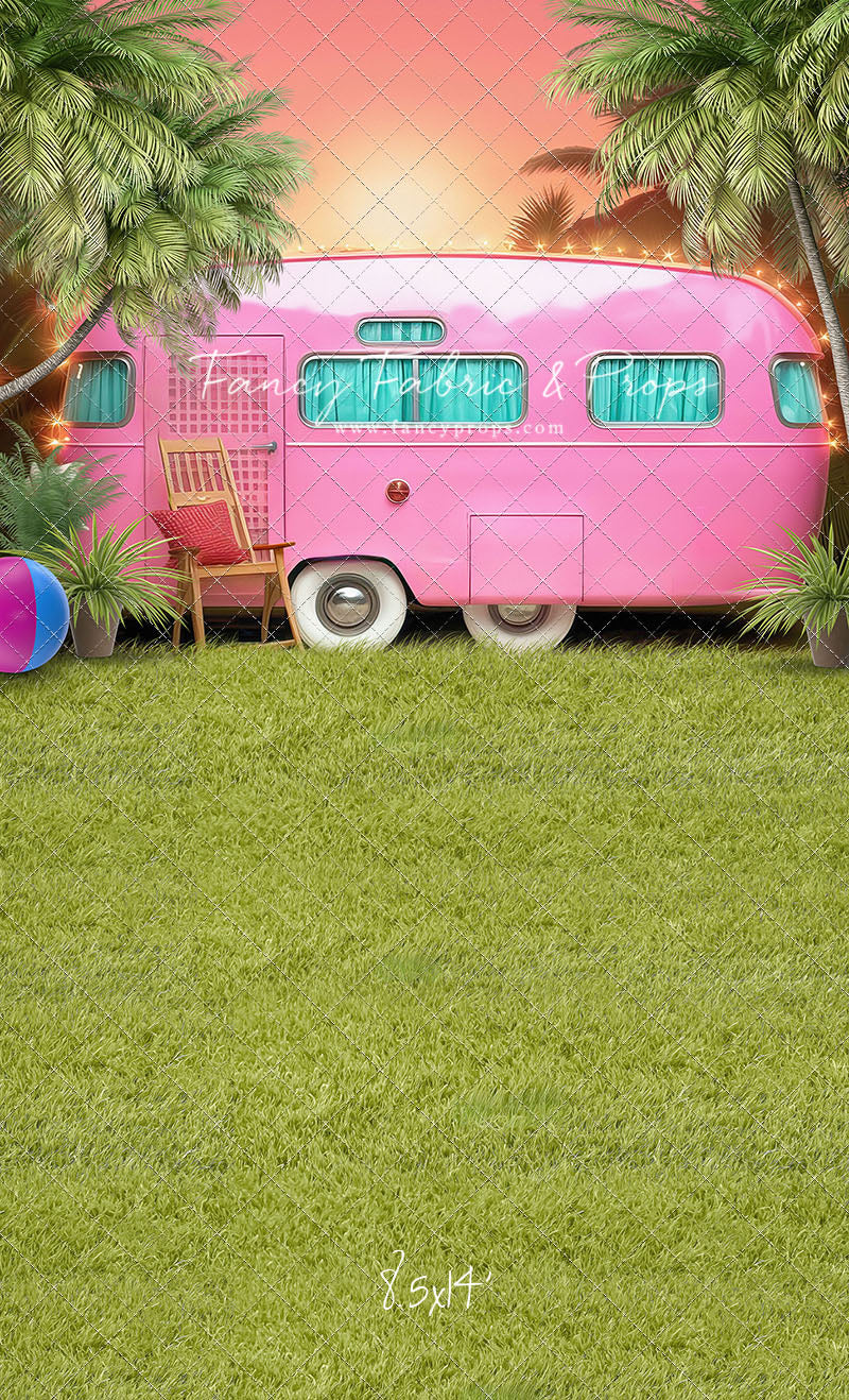 Barbie's Glamper Getaway - Grass Floor - With Sweep Option