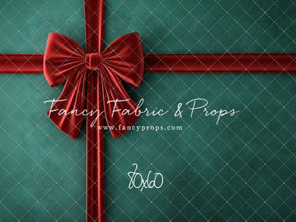 Holly & Velvet - With Sweep Option