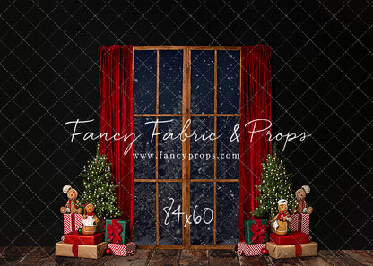 Gingerbread Mantle Window