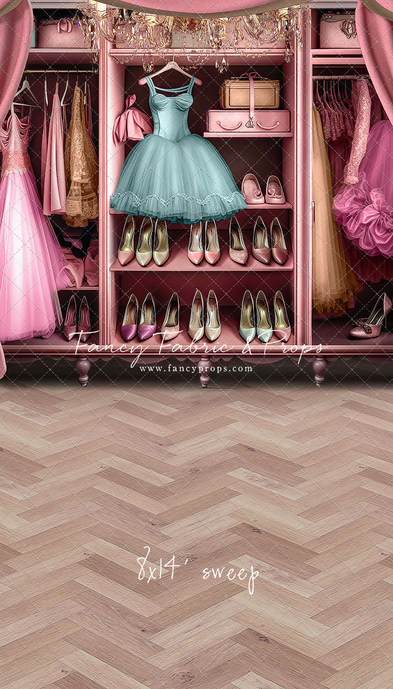 Barbie's Fabulous Wardrobe - Blue Dress Option - With Sweep Option