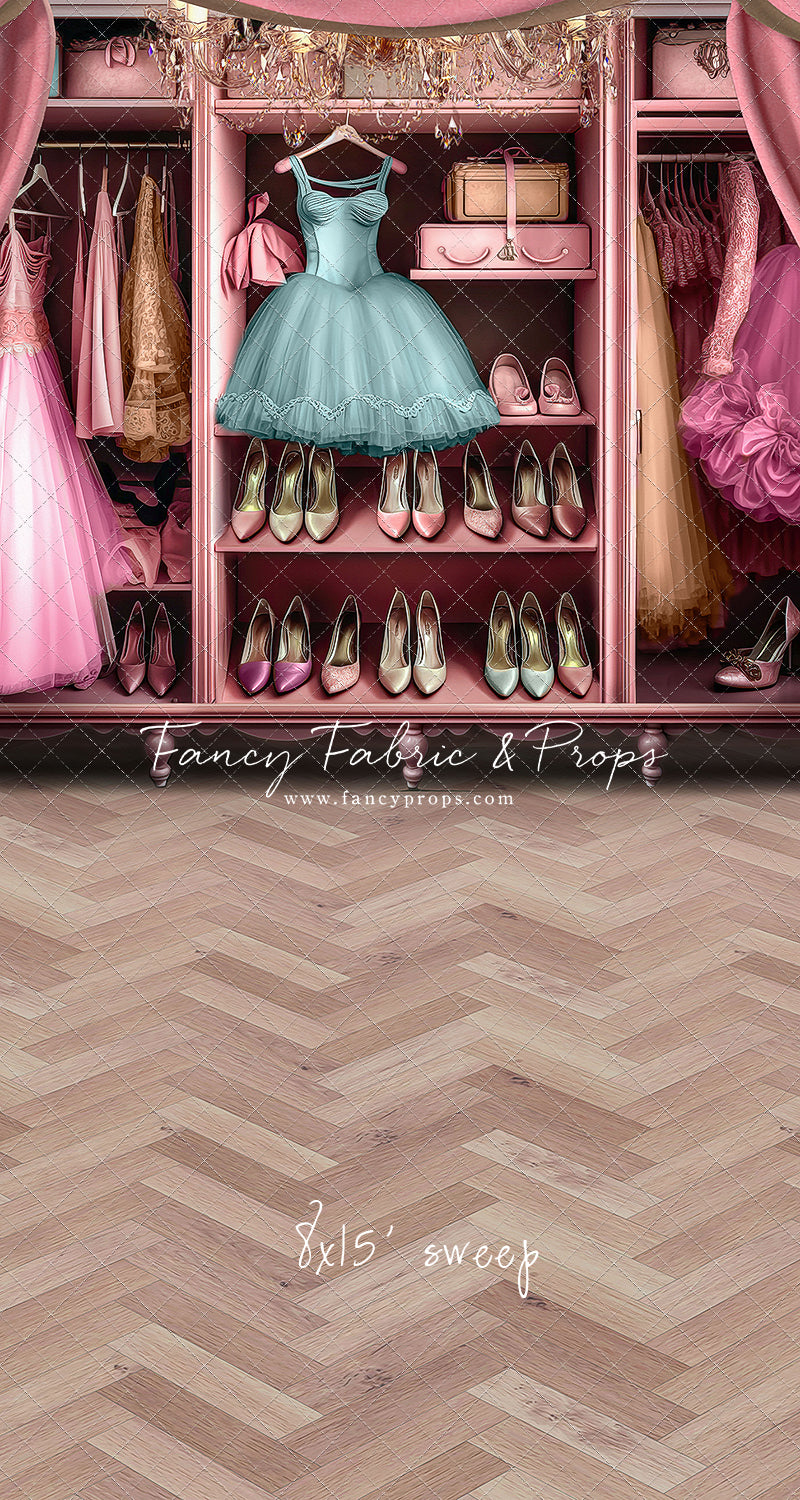 Barbie's Fabulous Wardrobe - Blue Dress Option - With Sweep Option