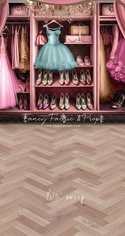 Barbie's Fabulous Wardrobe - Blue Dress Option - With Sweep Option