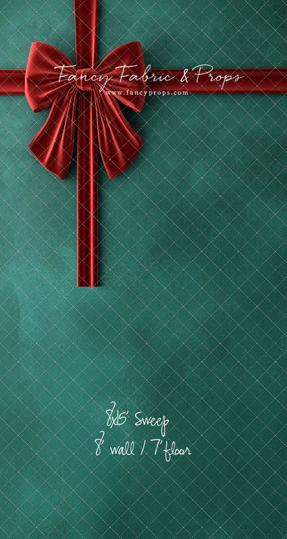 Holly & Velvet - With Sweep Option