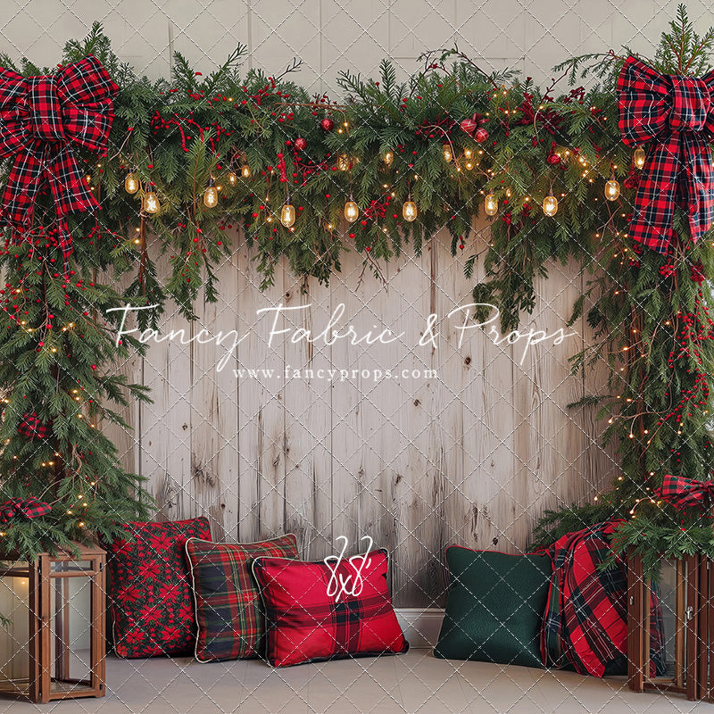 Classic Christmas Garland Wall - With Sweep Option