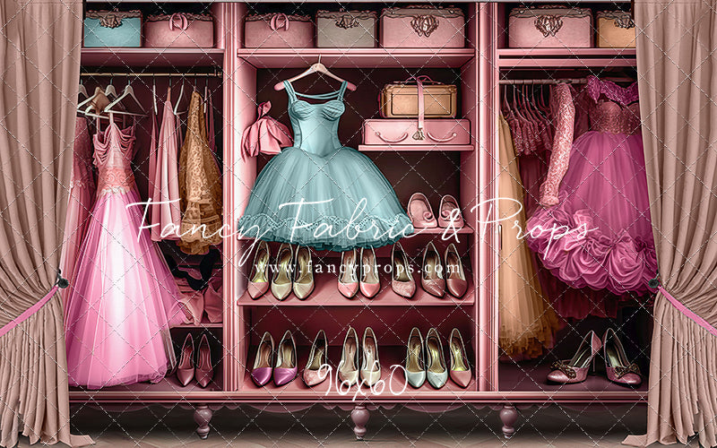 Barbie's Fabulous Wardrobe - Blue Dress Option - With Sweep Option