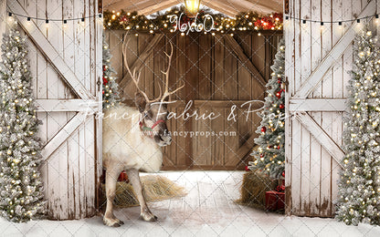 St Nick's Stable - WITH Reindeer - With Sweep Option