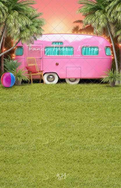 Barbie's Glamper Getaway - Grass Floor - With Sweep Option
