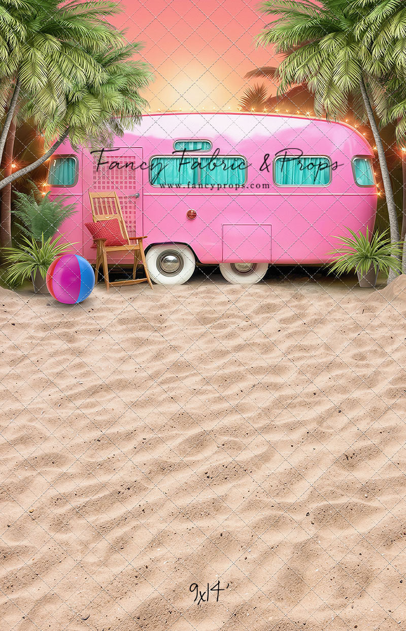 Barbie's Glamper Getaway - Sand Floor - With Sweep Option
