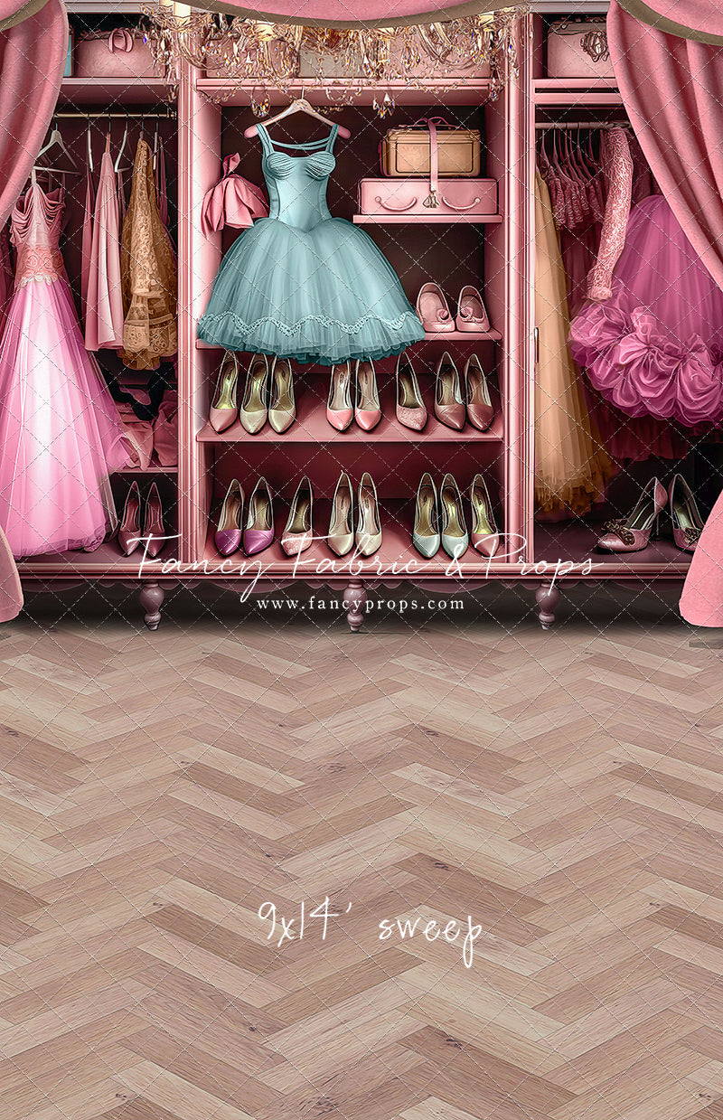 Barbie's Fabulous Wardrobe - Blue Dress Option - With Sweep Option