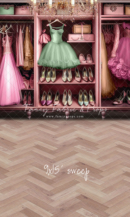 Barbie's Fabulous Wardrobe - Green Dress Option - With Sweep Option