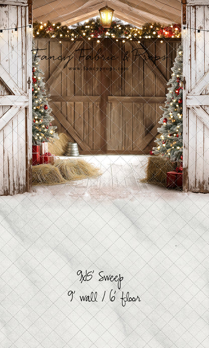St Nick's Stable - No Reindeer - With Sweep Option