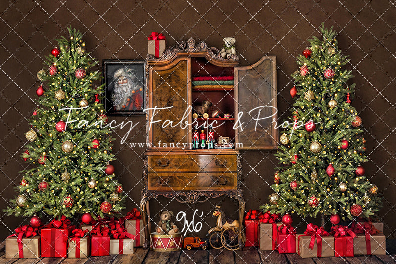 Cabinet of Yuletide Wonder