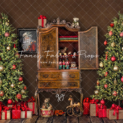 Cabinet of Yuletide Wonder