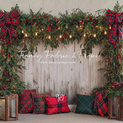 Classic Christmas Garland Wall - With Sweep Option