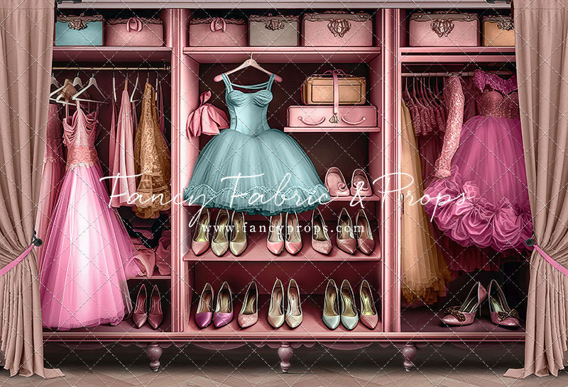 Barbie's Fabulous Wardrobe - Blue Dress Option - With Sweep Option