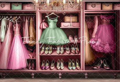 Barbie's Fabulous Wardrobe - Green Dress Option - With Sweep Option