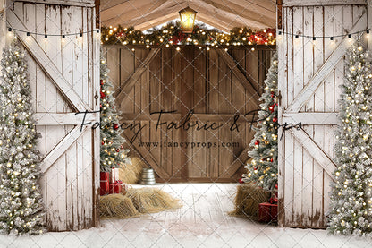 St Nick's Stable - No Reindeer - With Sweep Option