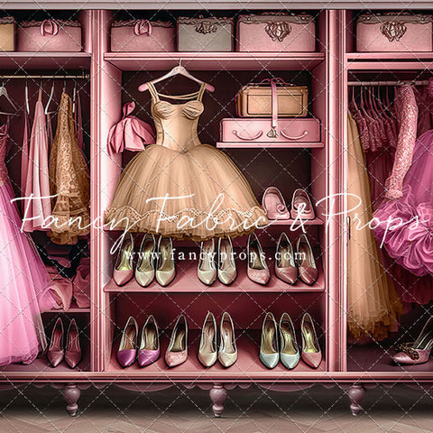 Barbie's Fabulous Wardrobe - Gold Dress Option - With Sweep Option
