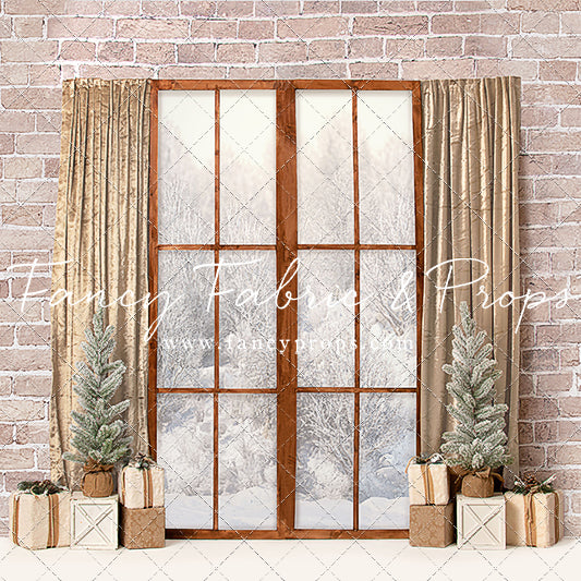 Lofthouse Mantle Window