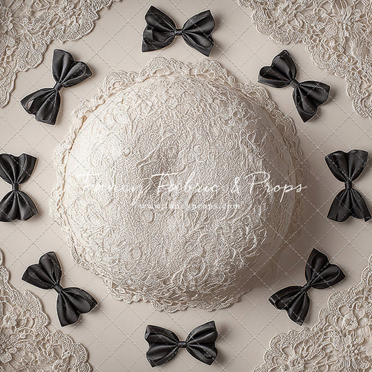 Cameo Charm - Petite