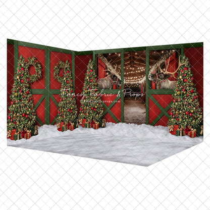 Jolly Reindeer Barn - With Reindeer - Room