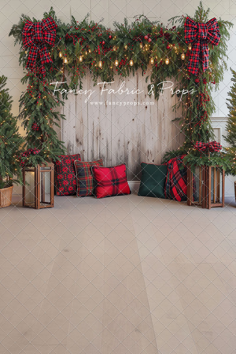Classic Christmas Garland Wall - With Sweep Option