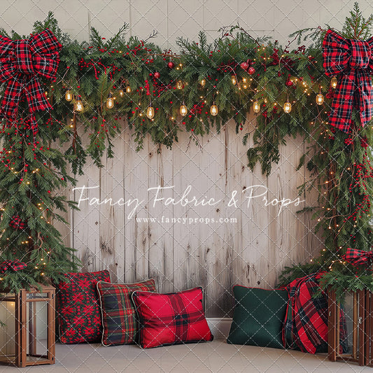 Classic Christmas Garland Wall - With Sweep Option