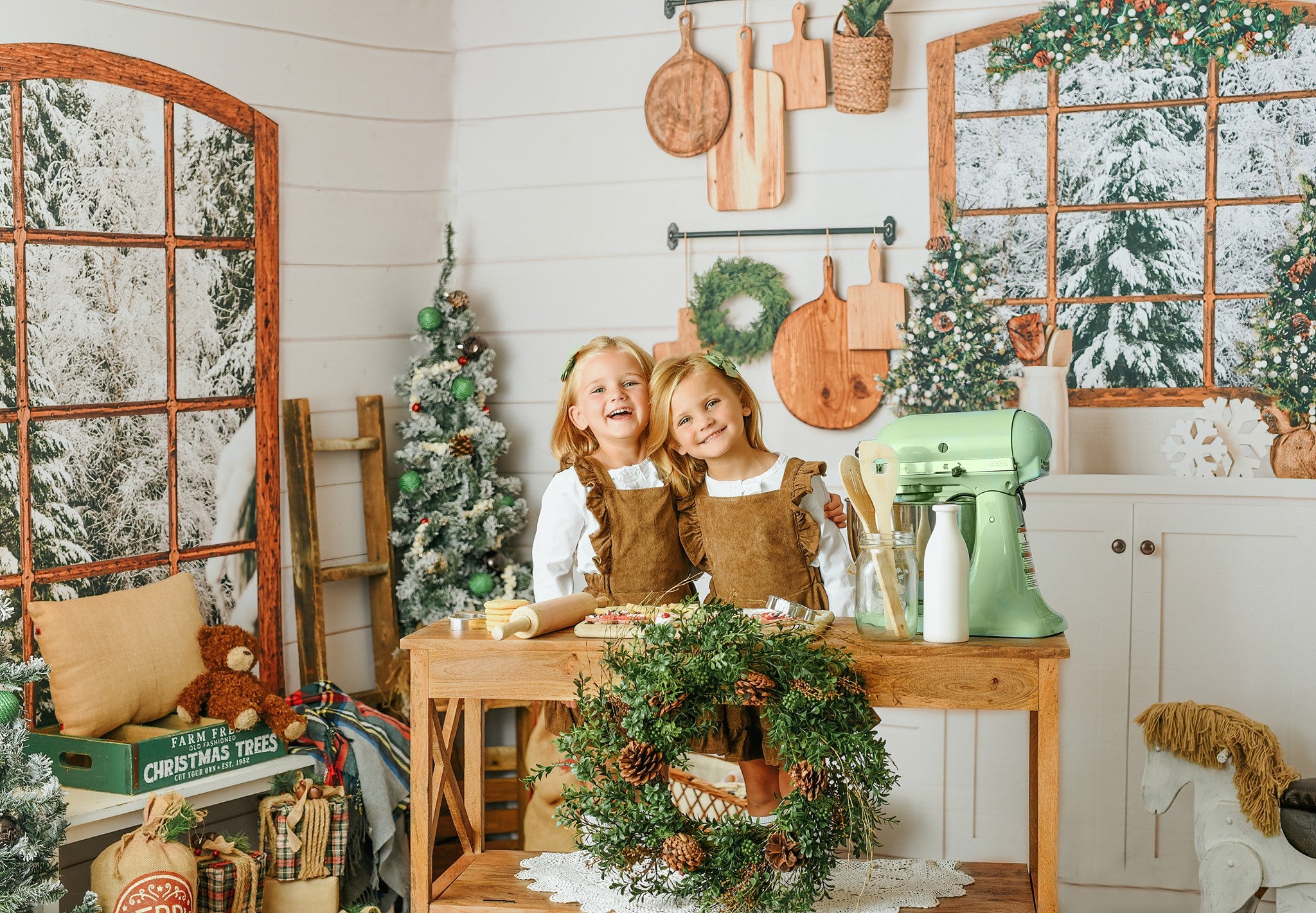 Rustic Snowy Kitchen Room – Fancy Fabric & Props