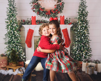Shiplap Holiday Mantle