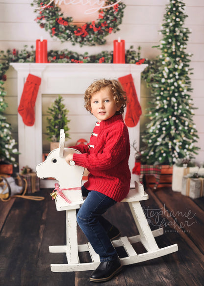Shiplap Holiday Mantle