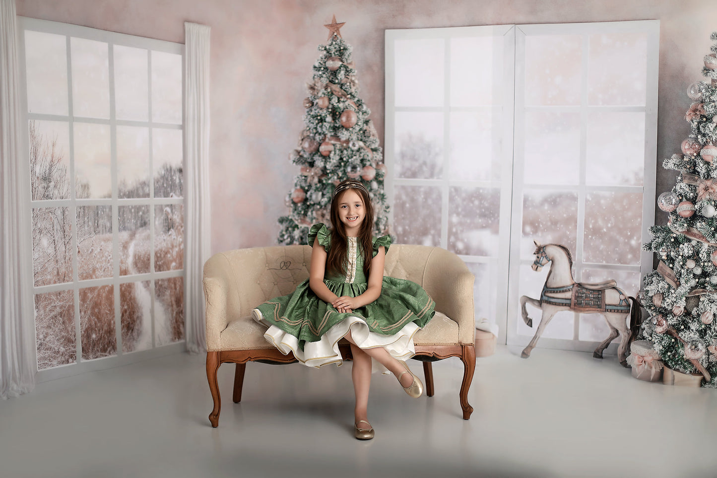 Blushing Carousel Christmas 2pc Room