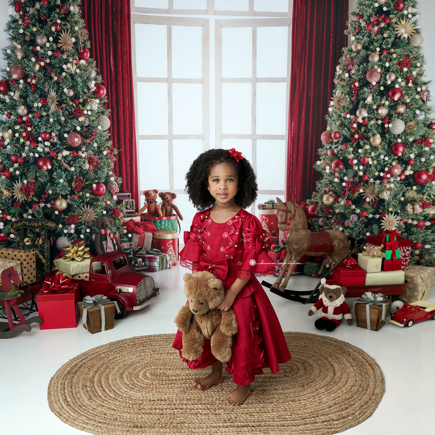 Glowing White Christmas