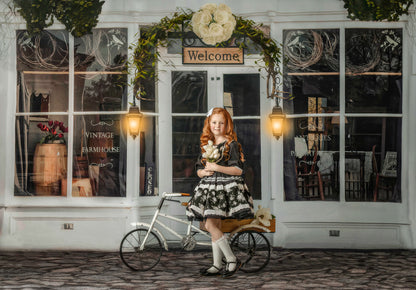 White Farmhouse Store