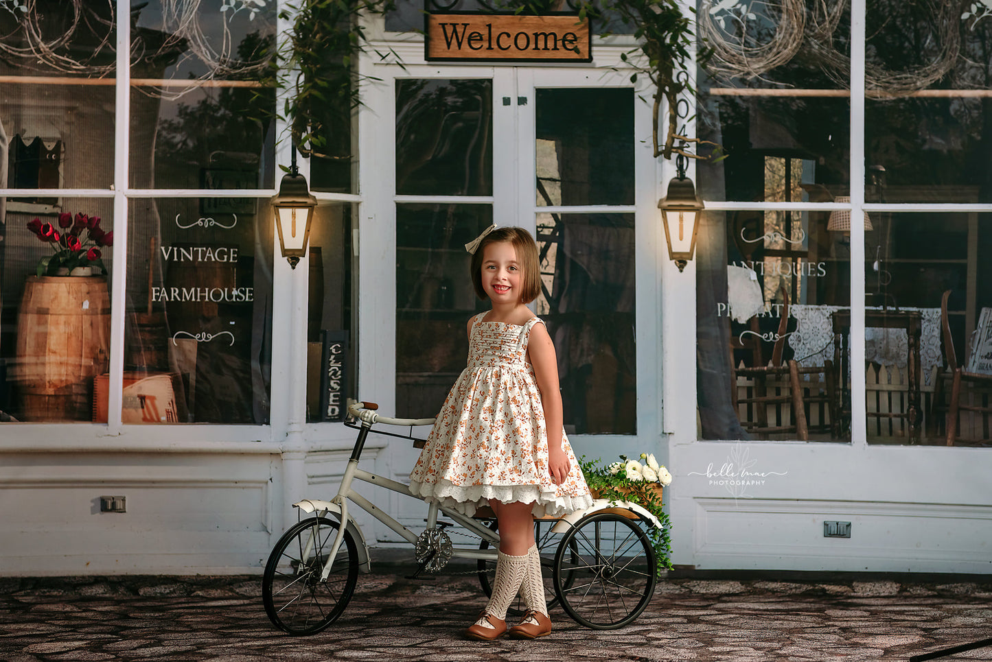 White Farmhouse Store