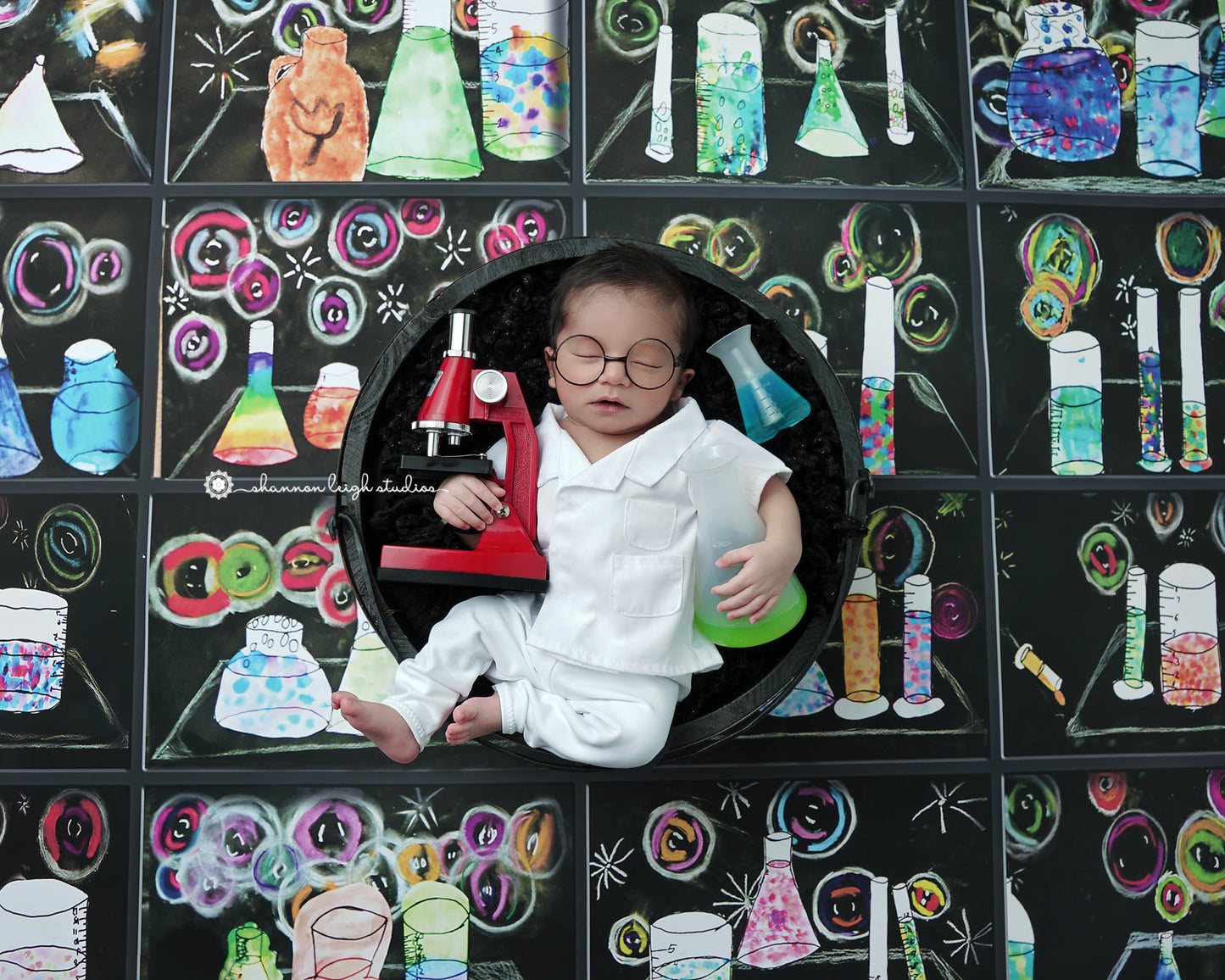 The Science Guy 60x50" - Littles Collection