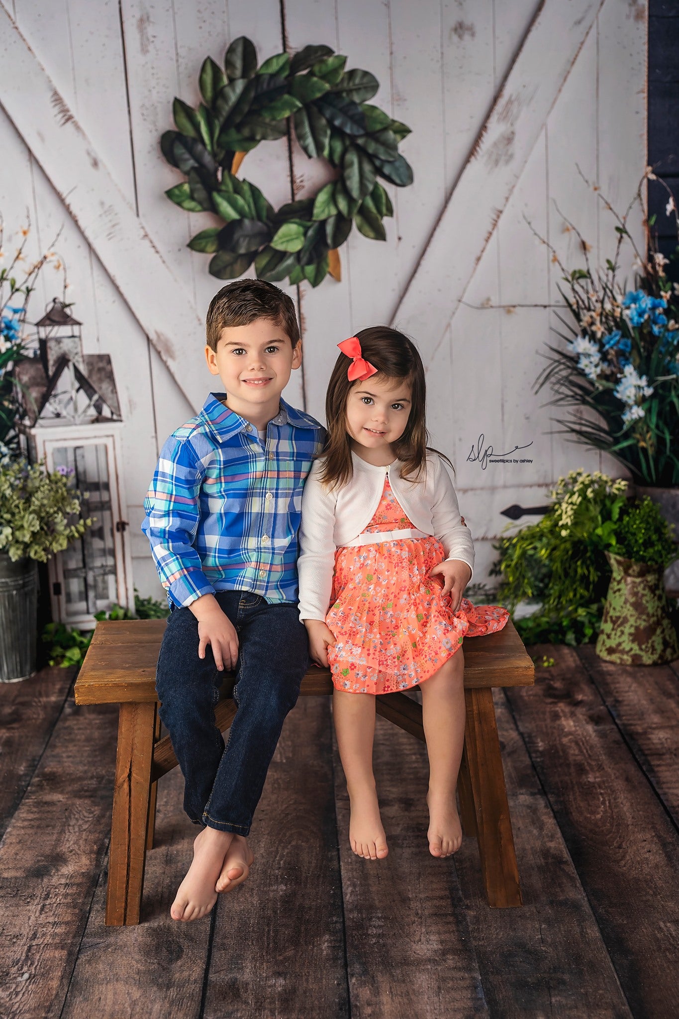 Charcoal Barn Door Blooms